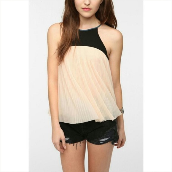 🌸COOPERATIVE Light Pink Pleated Swing Top - Picture 1 of 8